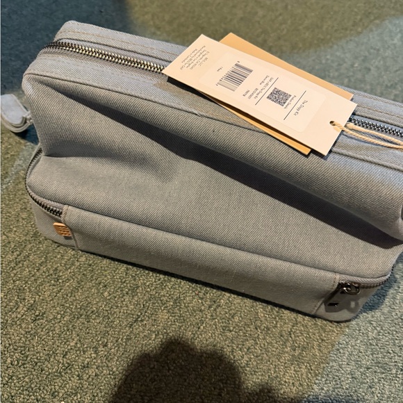 GAP x BEIS THE DOPP KIT IN DENIM BLUE - Picture 3 of 4